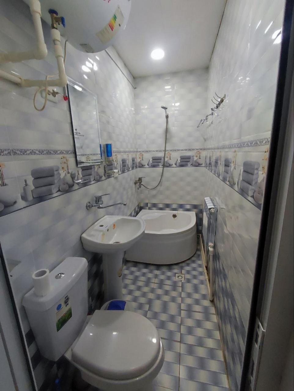 מלון בוקורו House Samandar מראה חיצוני תמונה