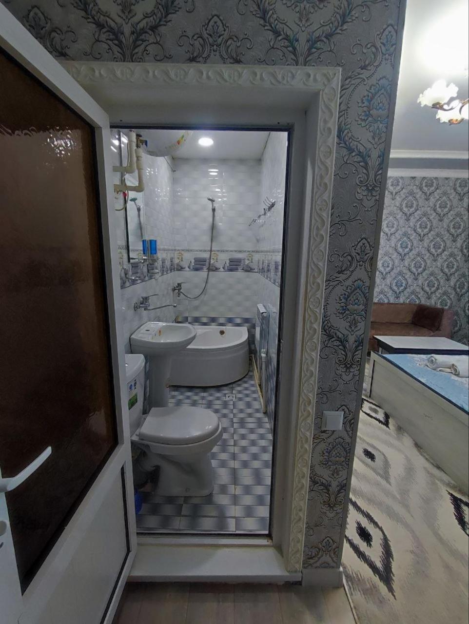 מלון בוקורו House Samandar מראה חיצוני תמונה